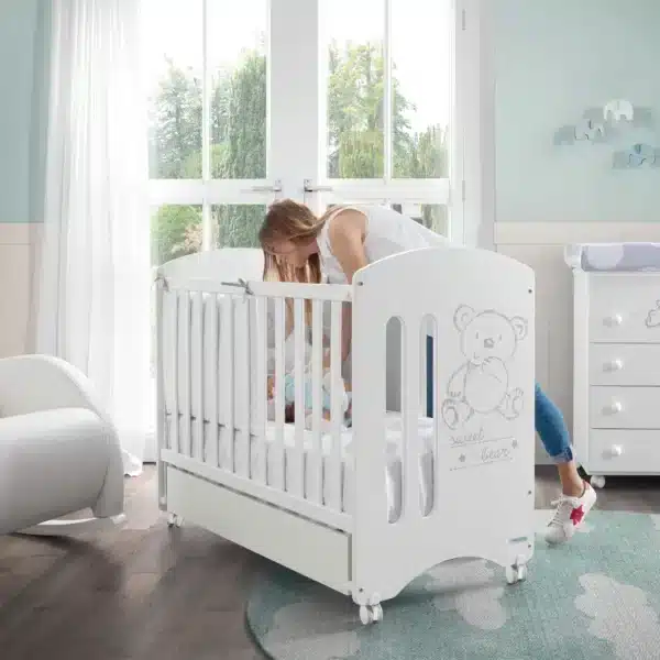 Babybett Sweet Bear Basic 120 × 60 cm in Weiß