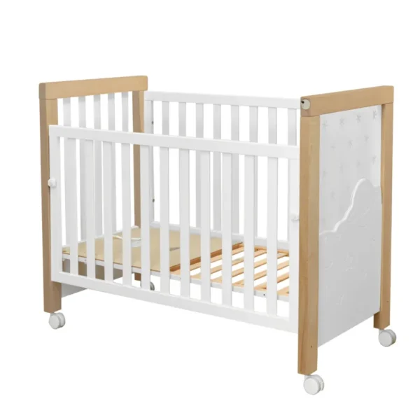 Babybett Dolce Magic 120 × 60 cm in Weiß und Natur mit LED-Sternenlicht