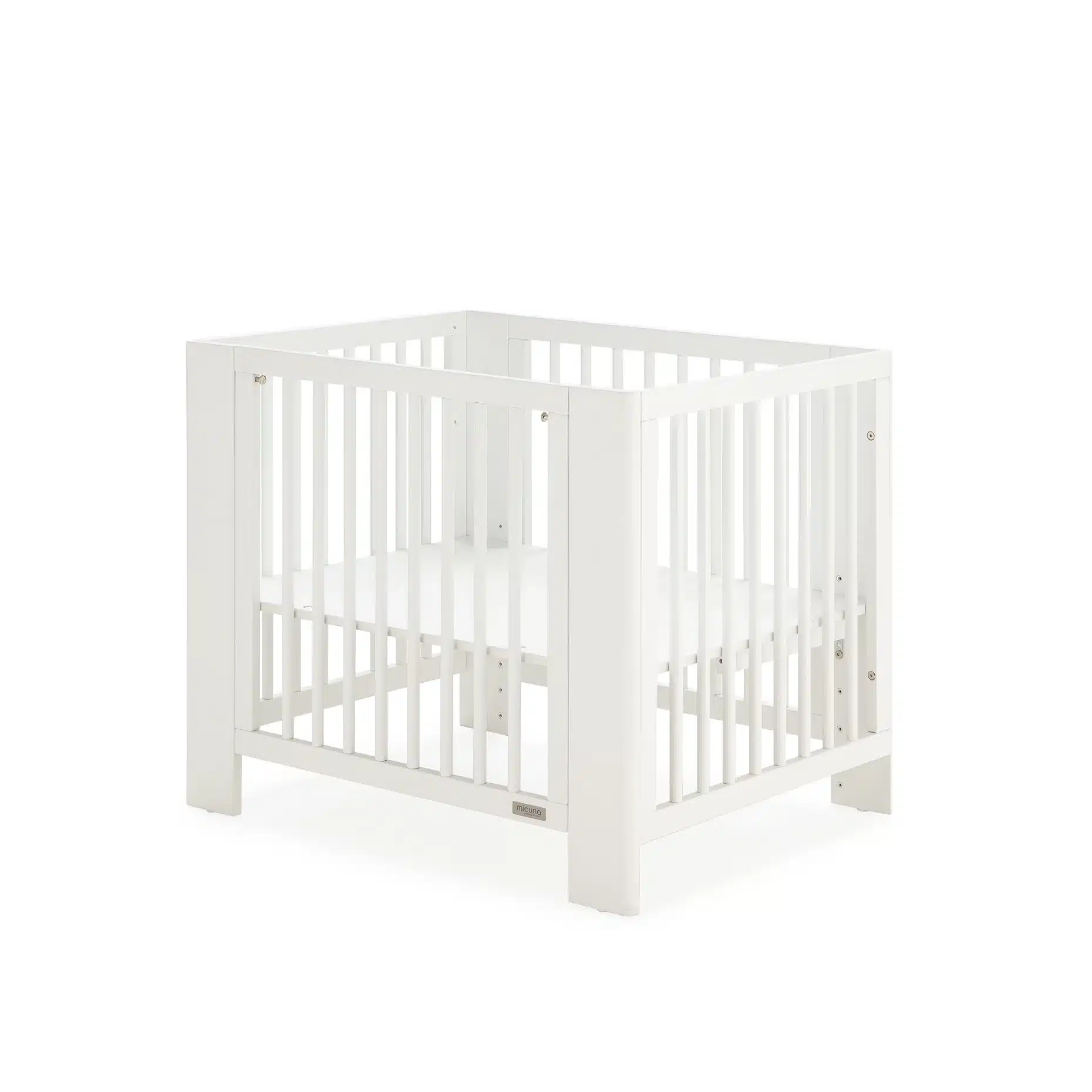Micuna Mini Converbaby Beistellbett in Weiß